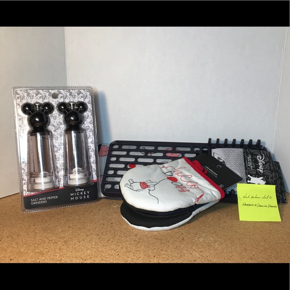 Disney Kitchen Set - Picture 1 of 1